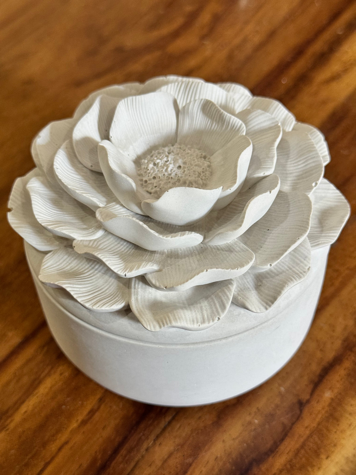 Tarro "Susurros de Camelia"  9 oz